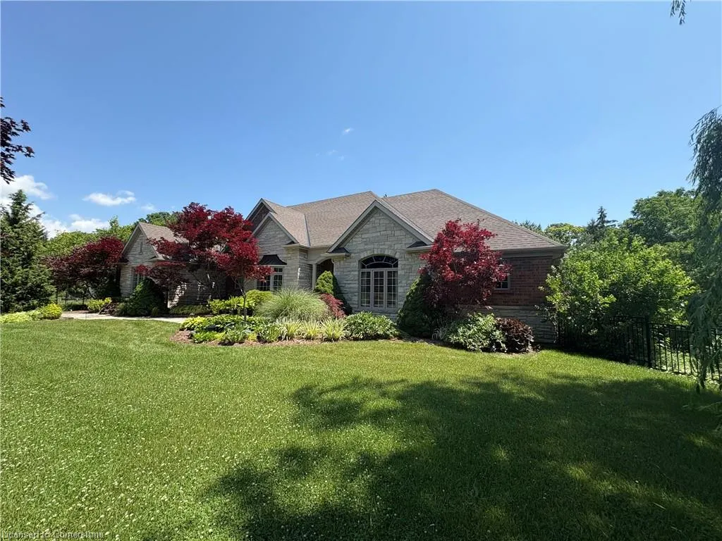 27 Sun Avenue