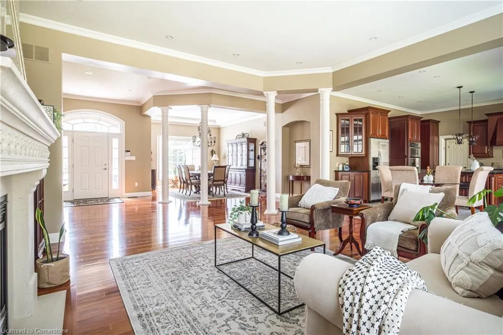 27 Sun Avenue