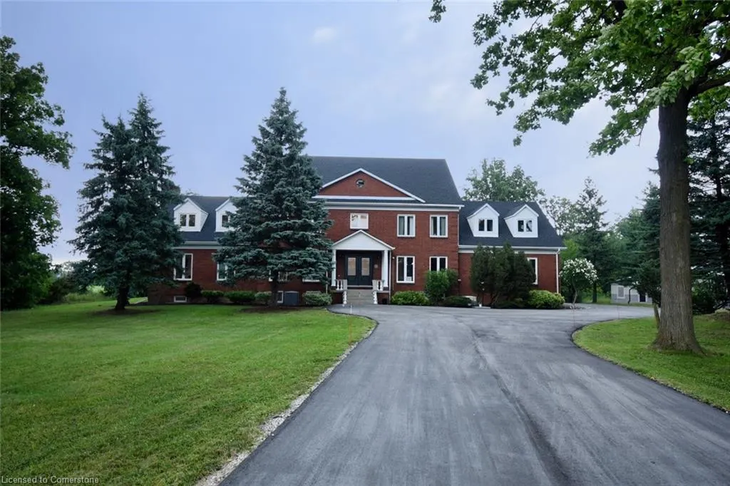 237 Highland Road E