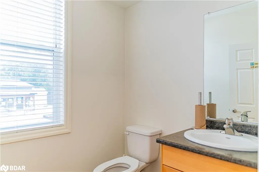 153 Colborne Street W