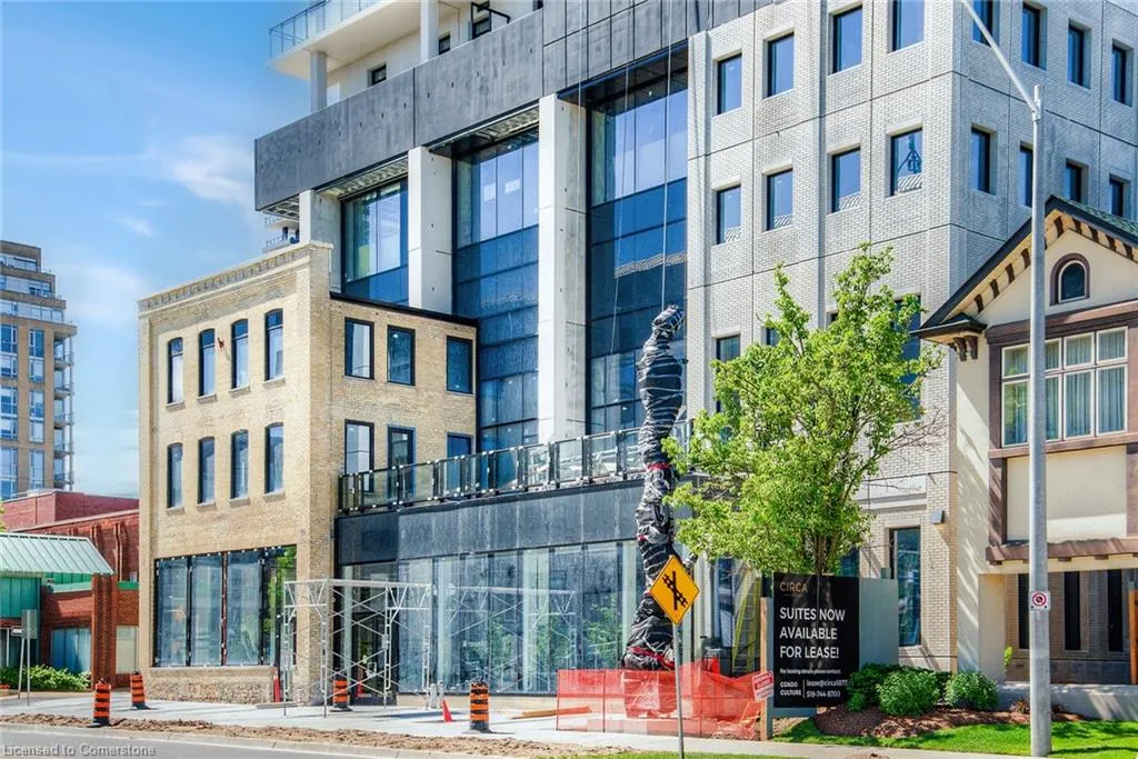 181 King Street S, #914