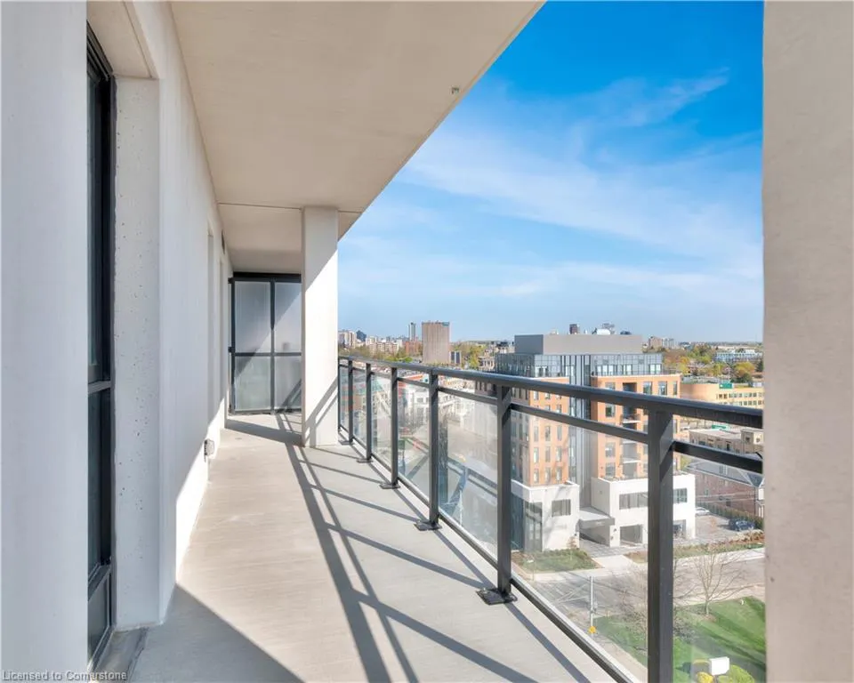 181 King Street S, #914