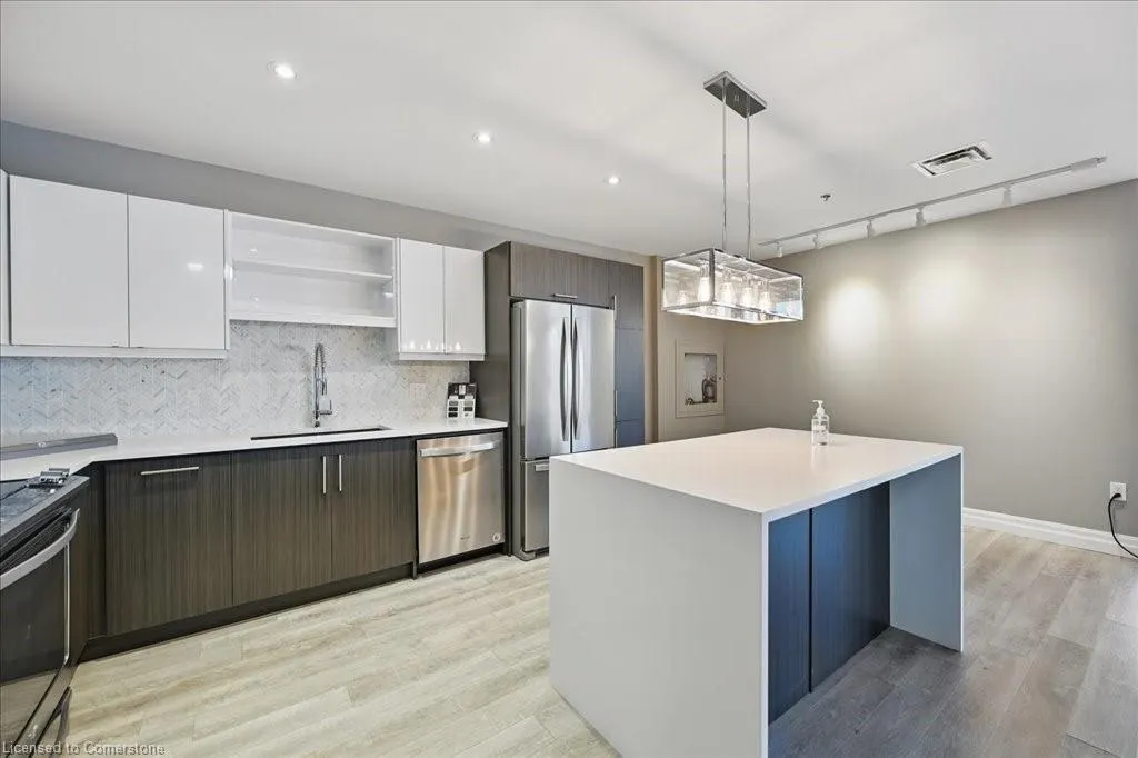 1100 South Service Road, #109