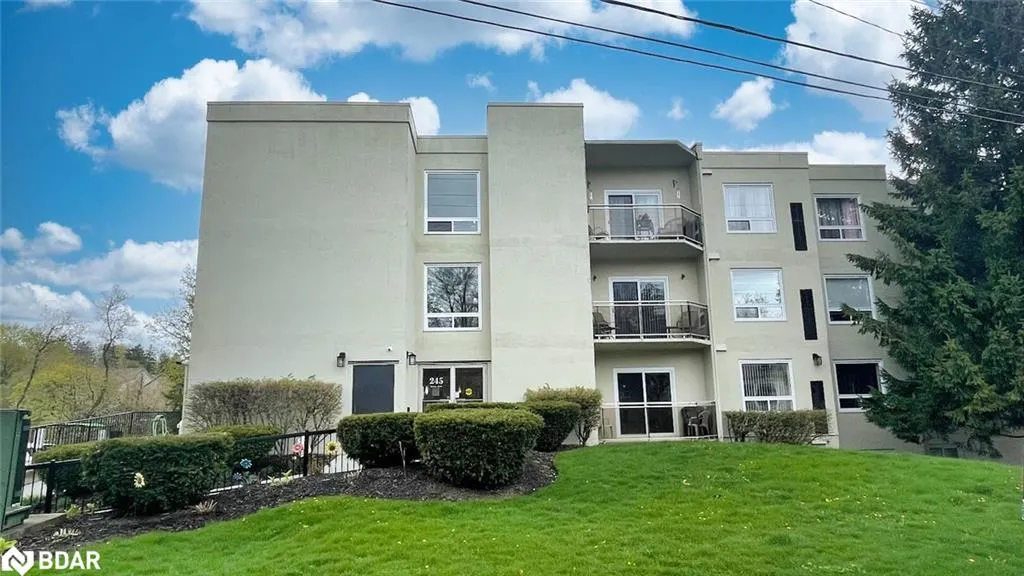 245 Queen Street W, #102
