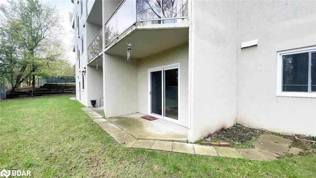 245 Queen Street W, #102