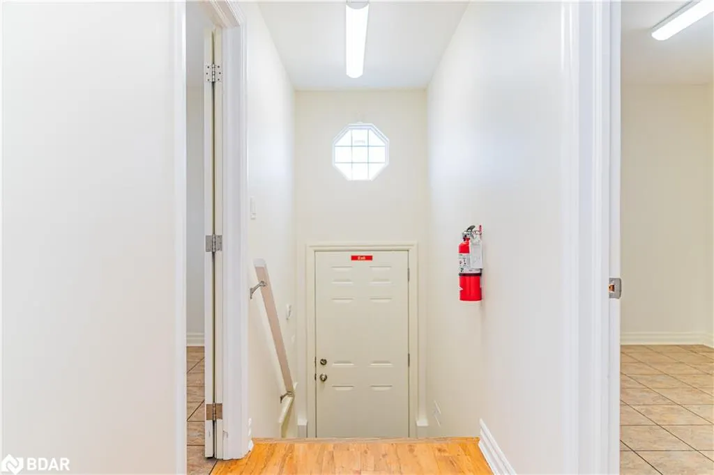 153 Colborne Street W