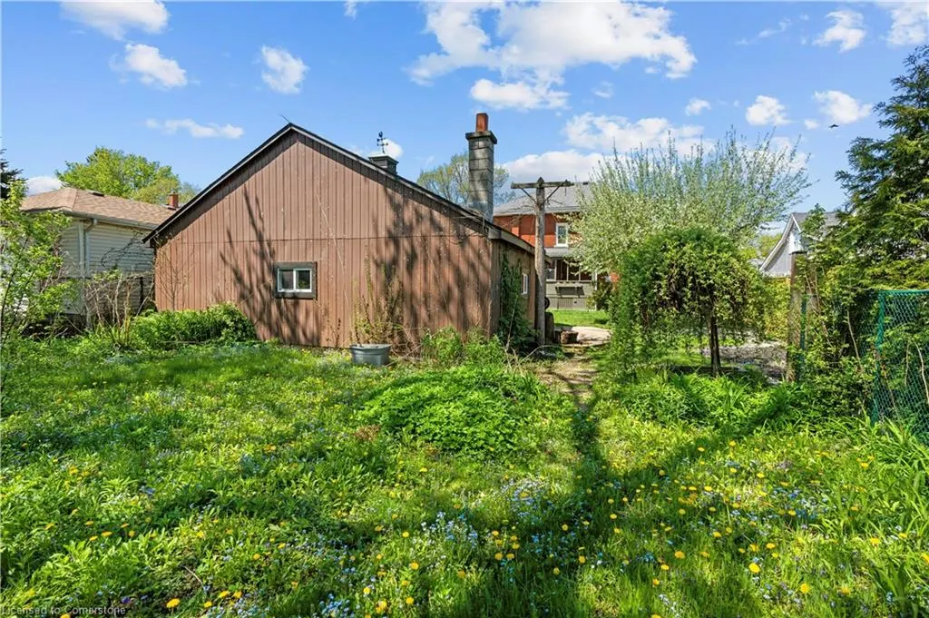 122 Lake Avenue Drive
