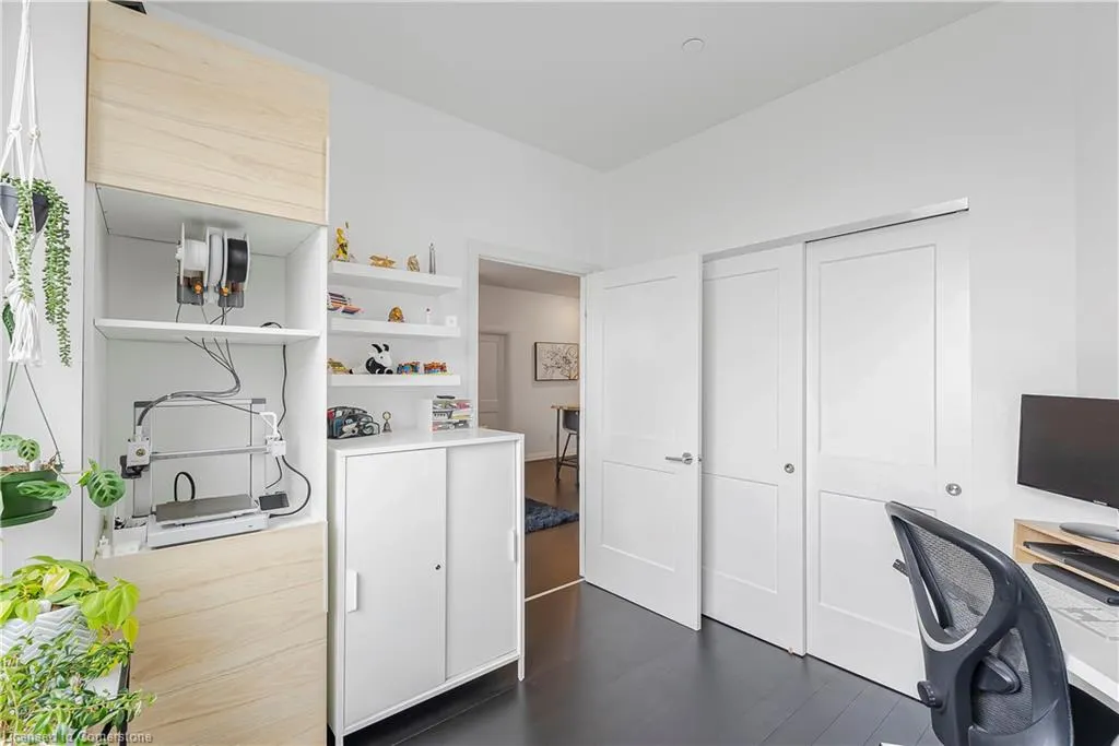 155 Caroline Street S, #1901