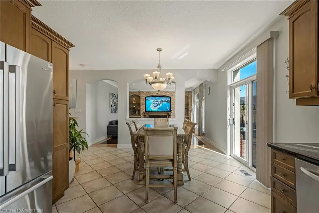 351 Highland Road W