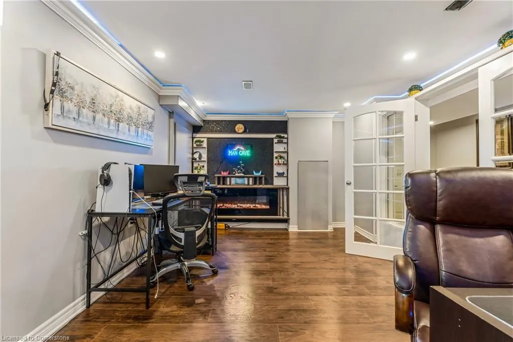 351 Highland Road W