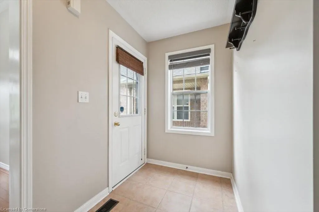 1617 Gowling Terrace