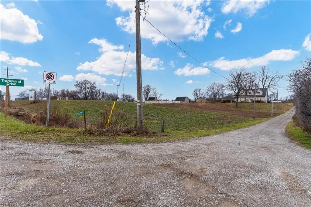 1431 Wilson Street W