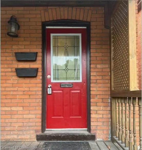 37 Dundas Street