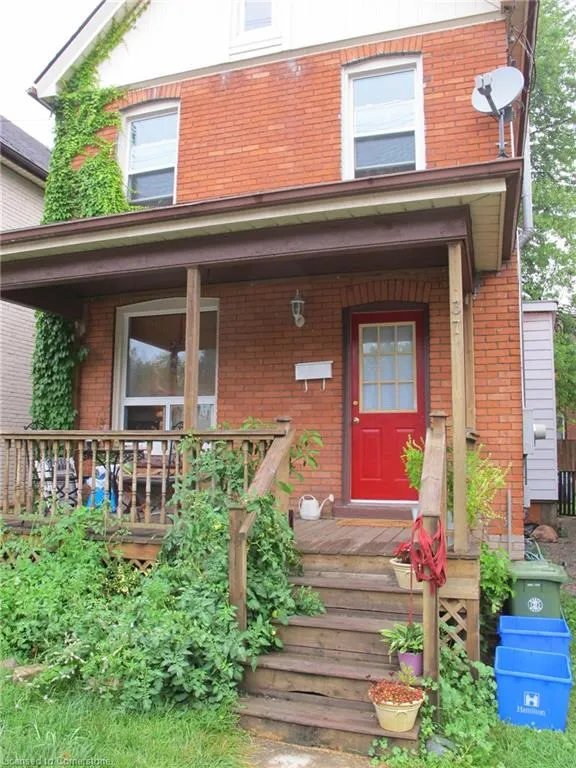 37 Dundas Street