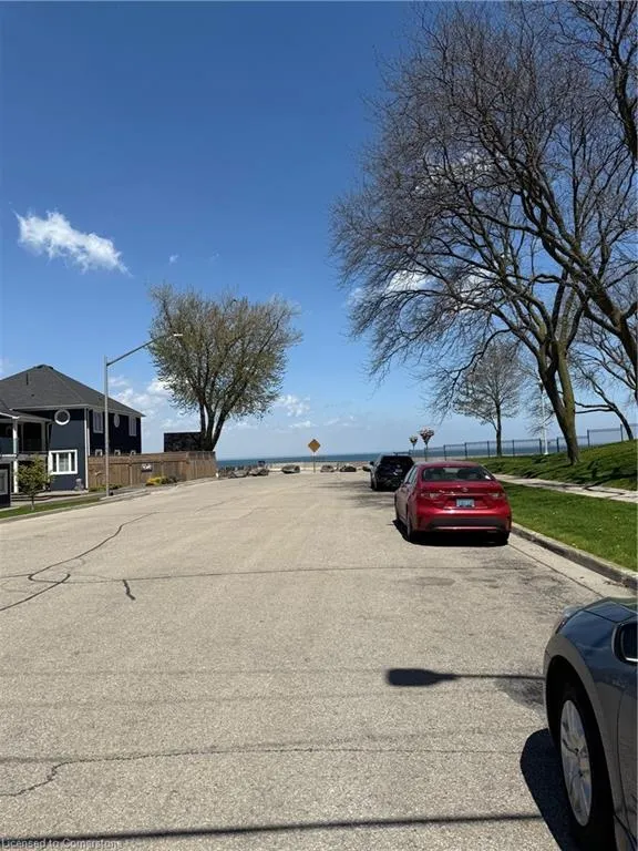 461 Green Road, #701