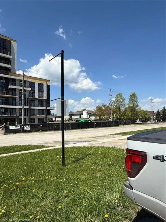 461 Green Road, #701