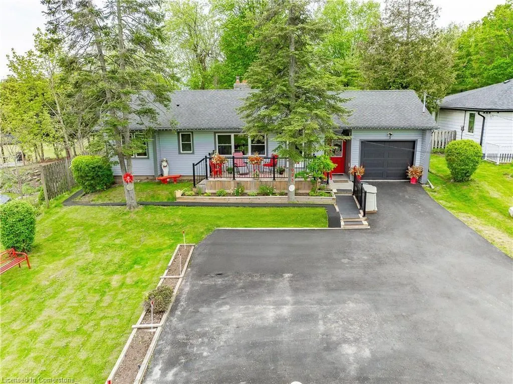 925 Highway 6 N