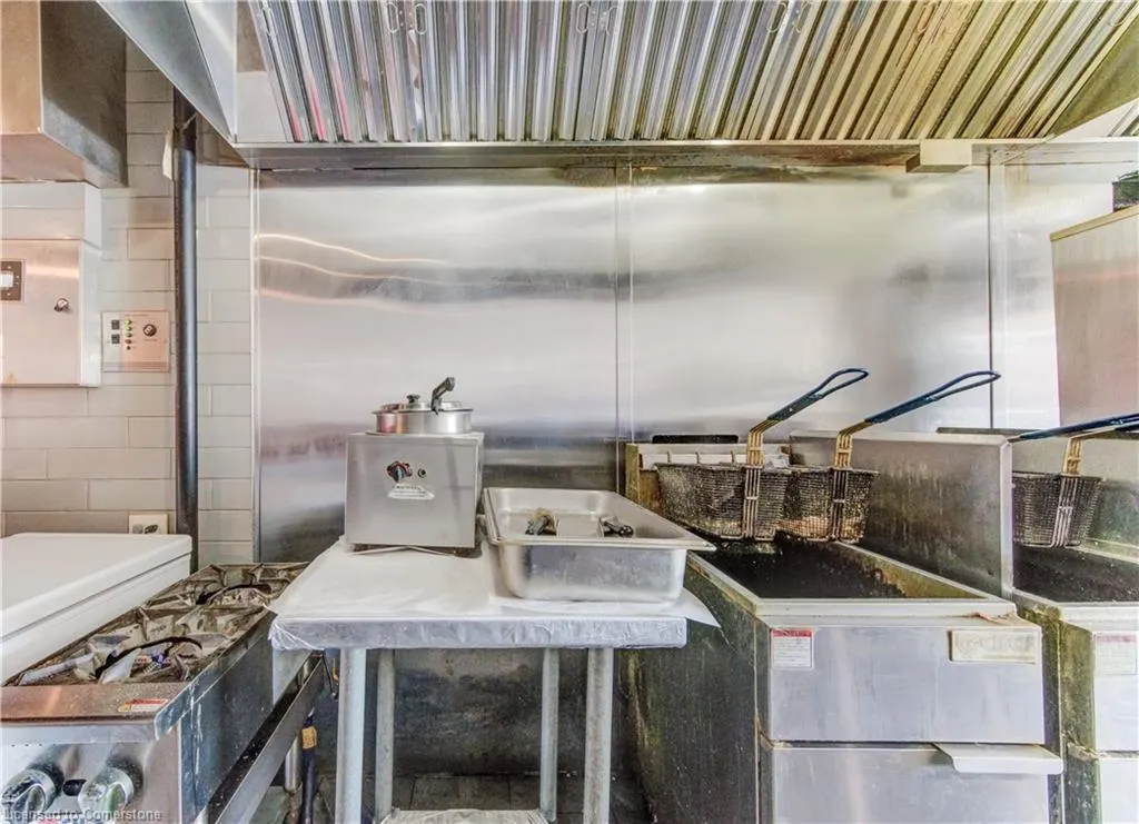 170 University Avenue W, #21