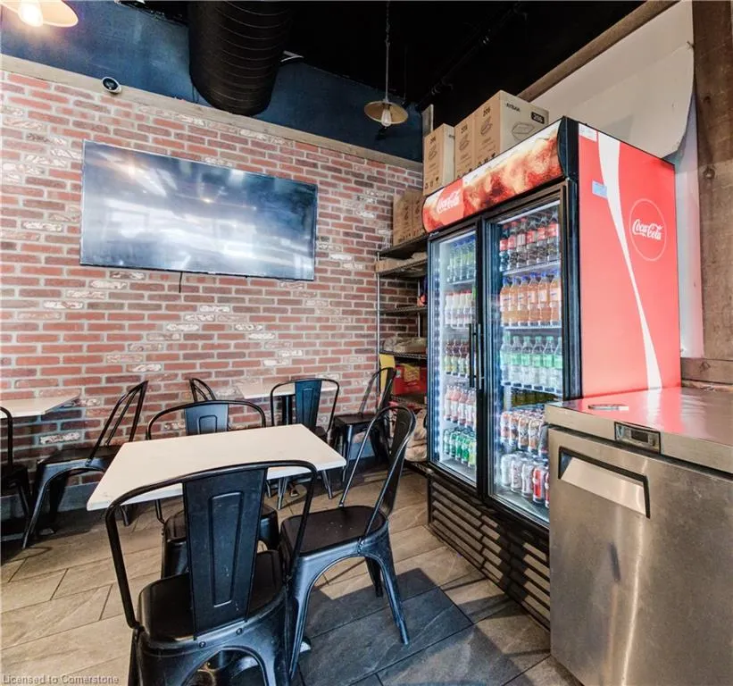 170 University Avenue W, #21