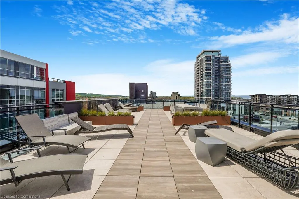 10 Concord Place, #222