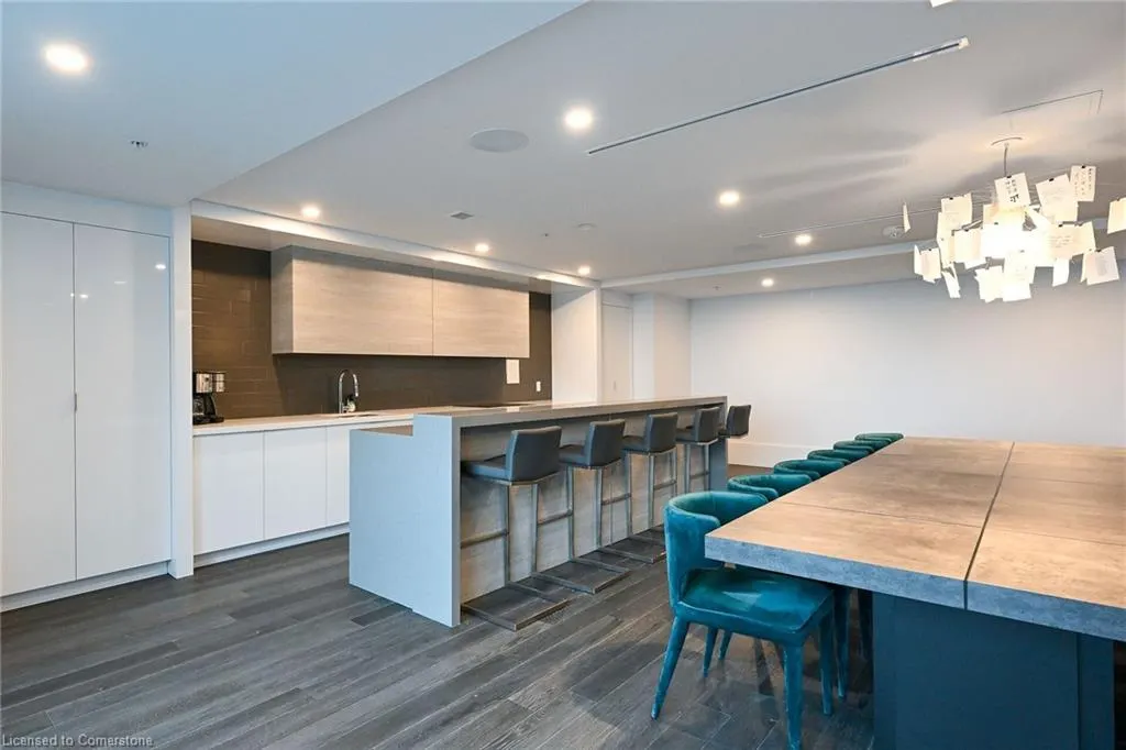 16 Concord Place, #548