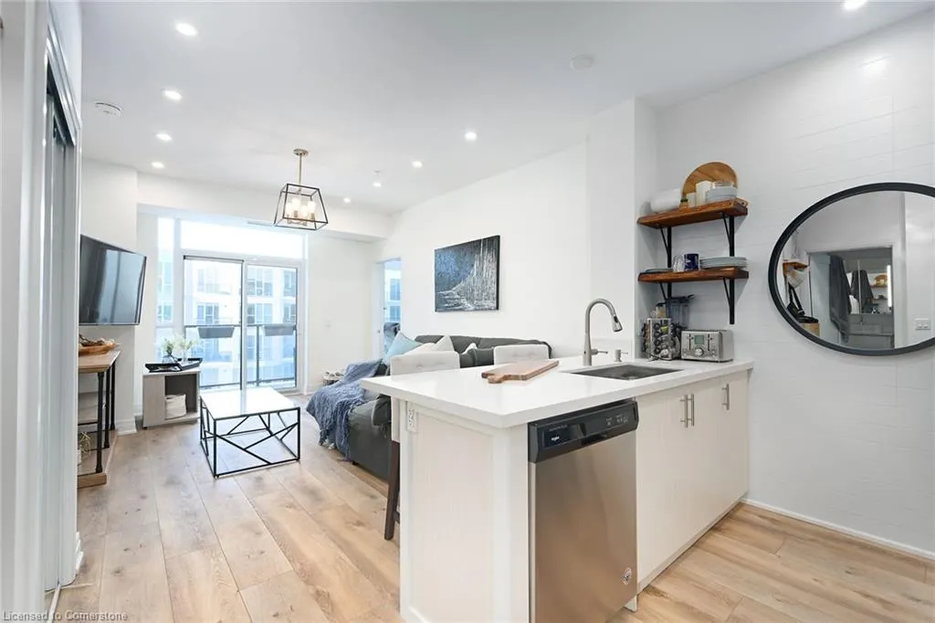 16 Concord Place, #548