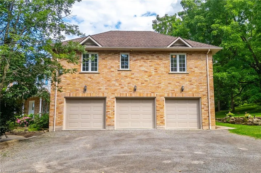 86 Ridge Road E