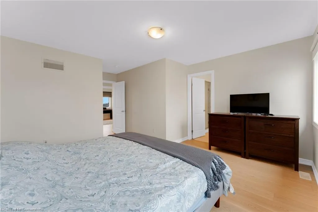 21 Pinot Crescent