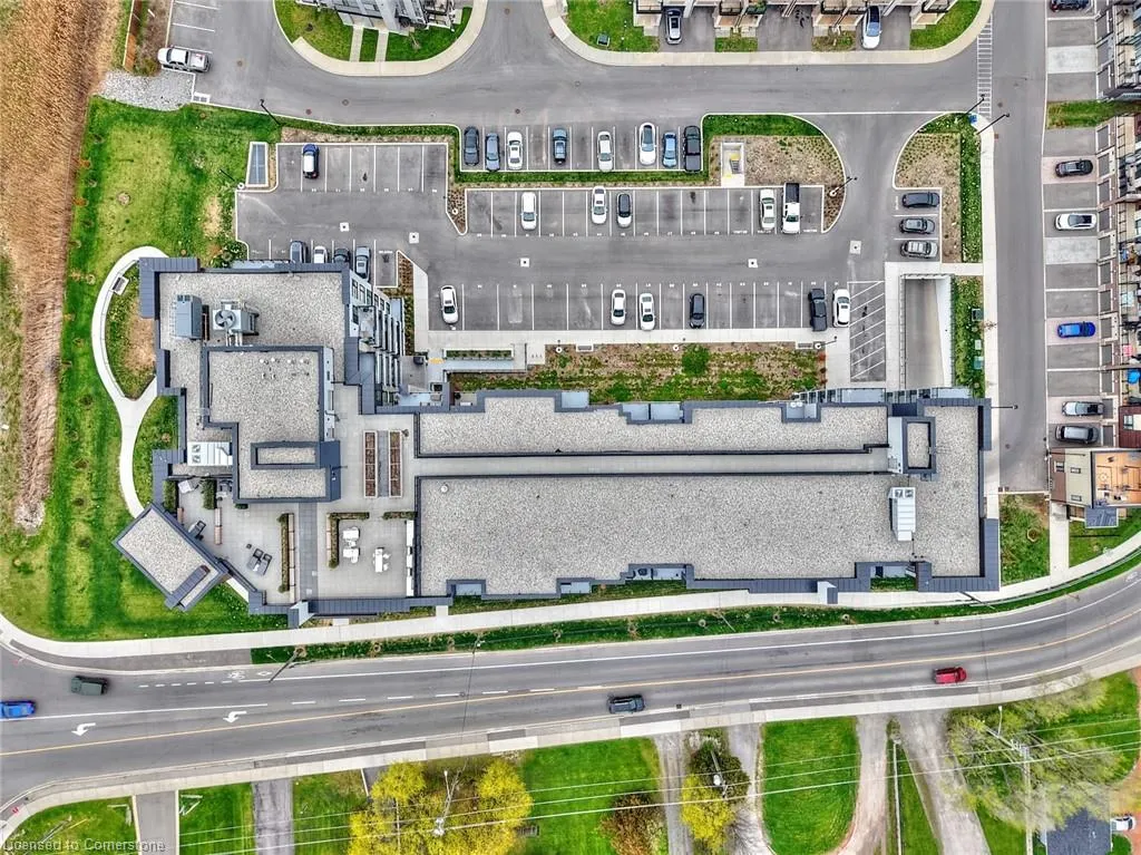 600 North Service Road, #204