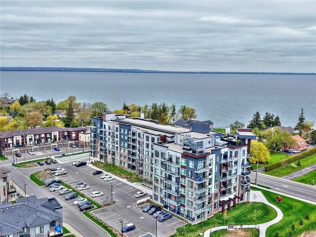 600 North Service Road, #204