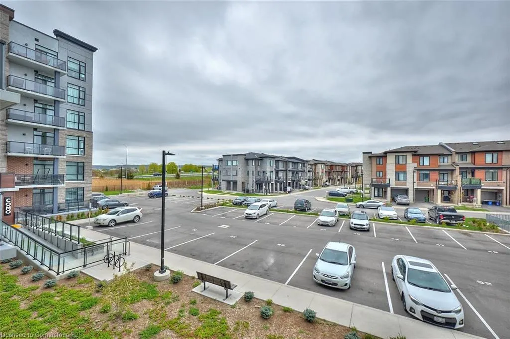 600 North Service Road, #204