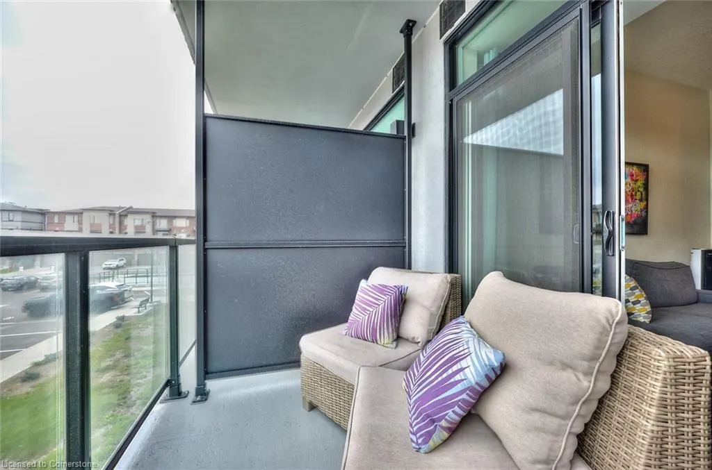 600 North Service Road, #204