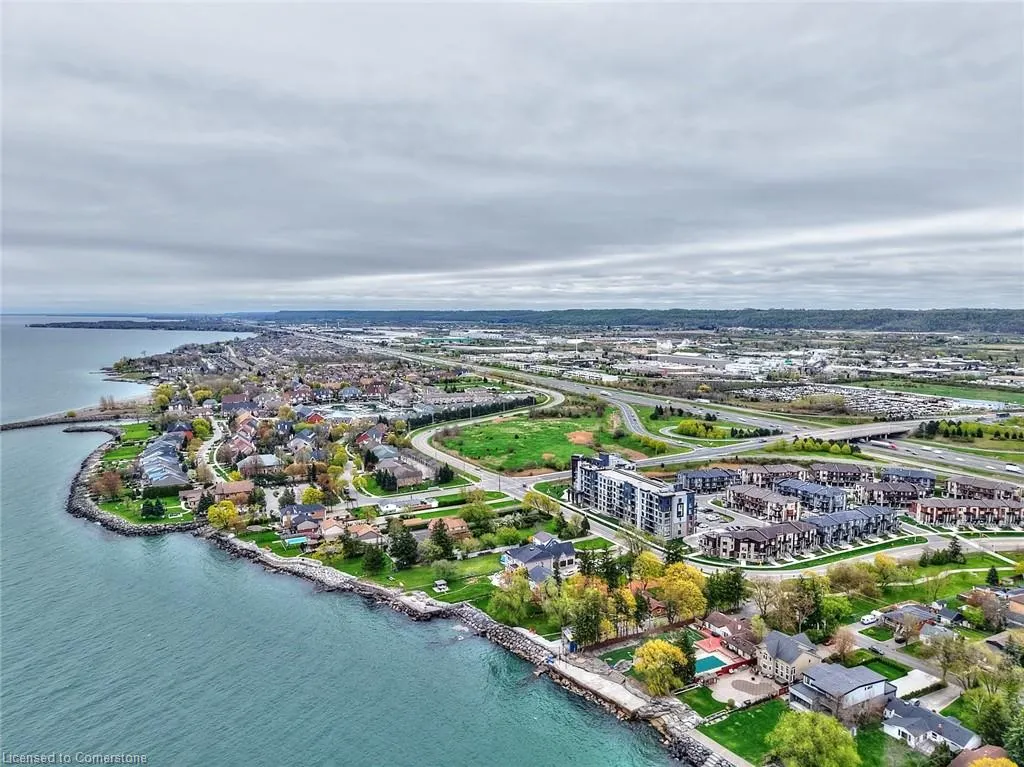 600 North Service Road, #204