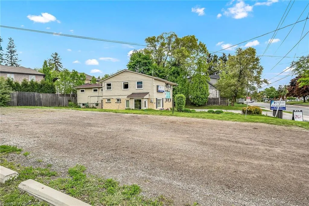 51 Wilson Street E