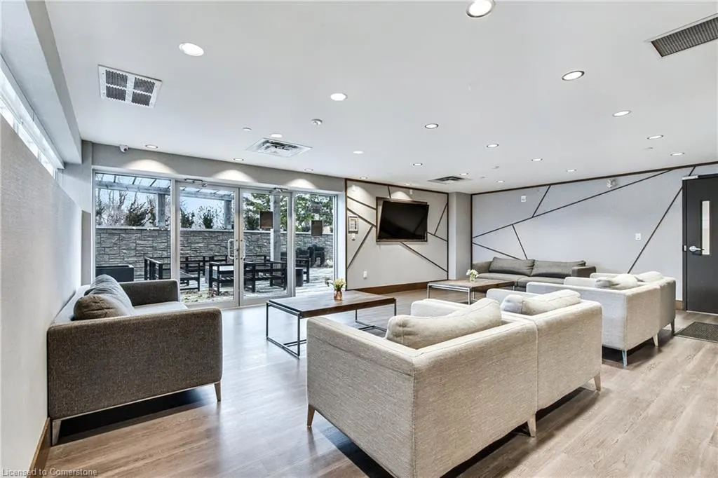 16 Markle Crescent, #403