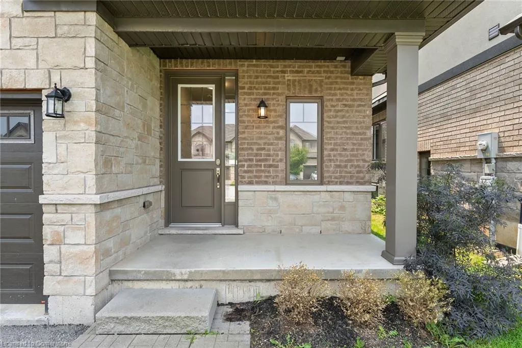 68 Dodman Crescent