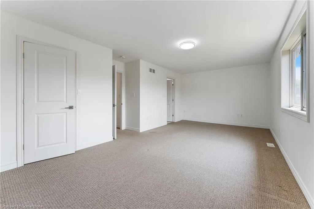 68 Dodman Crescent