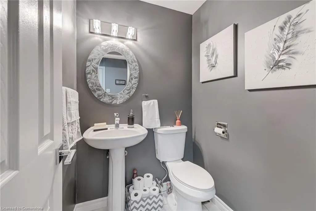 2825 Gananoque Drive