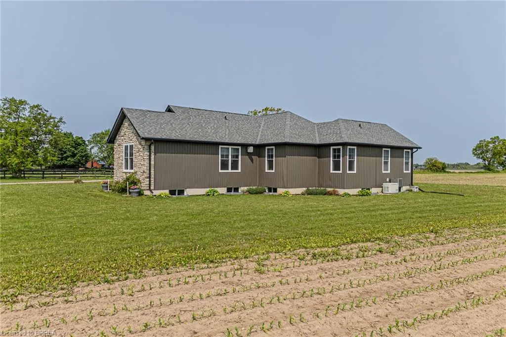 26 8th Concession Road