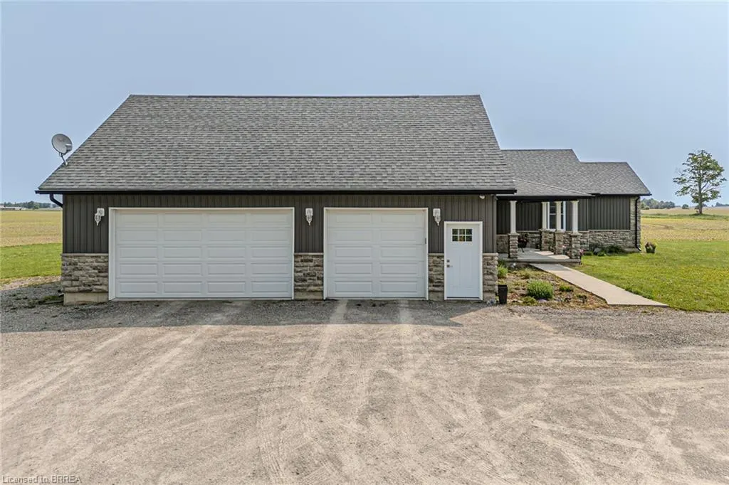 26 8th Concession Road