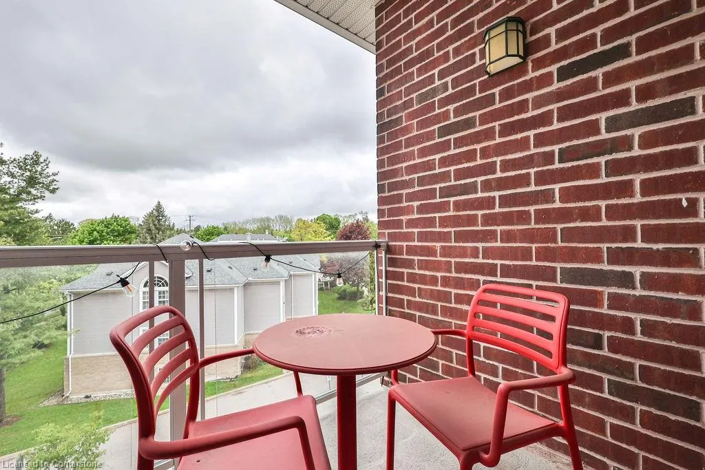 95 Wilson Street W, #310