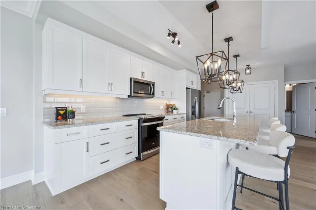 1878 Gordon Street, #1004