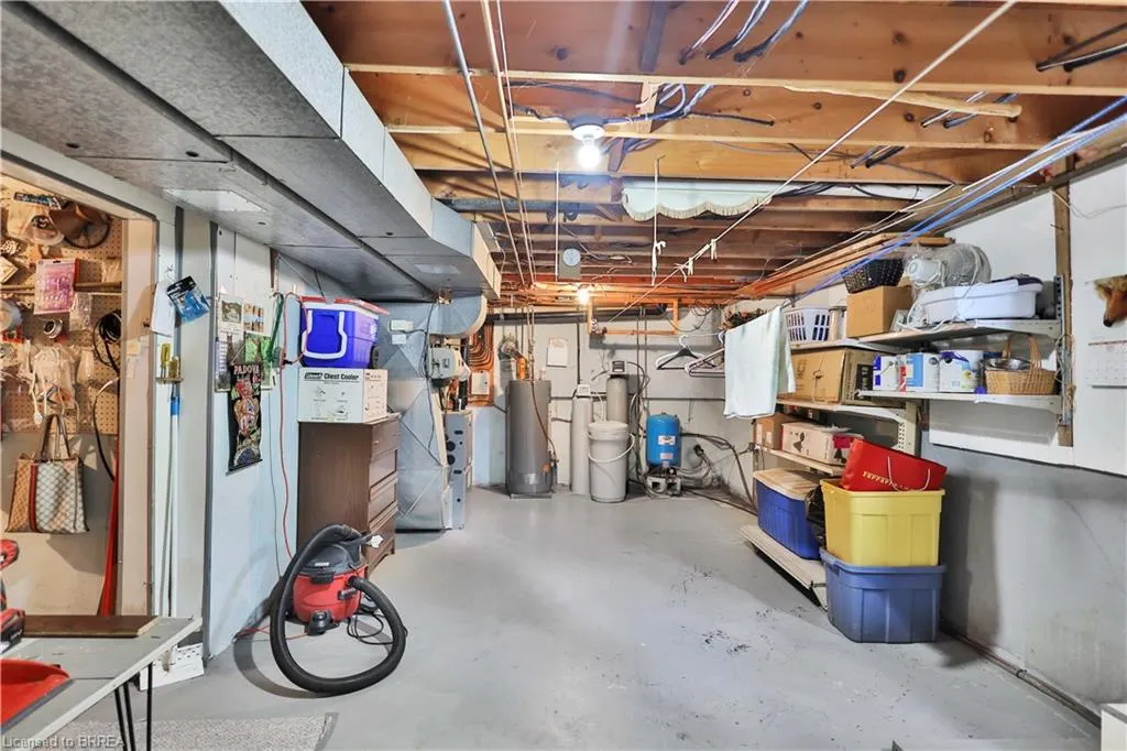 167 Governors Road E