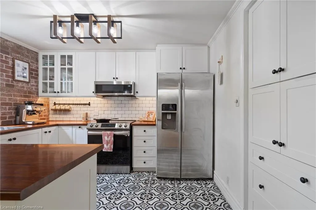 376 Old Guelph Road