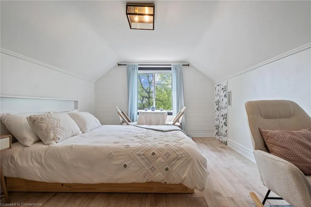 376 Old Guelph Road