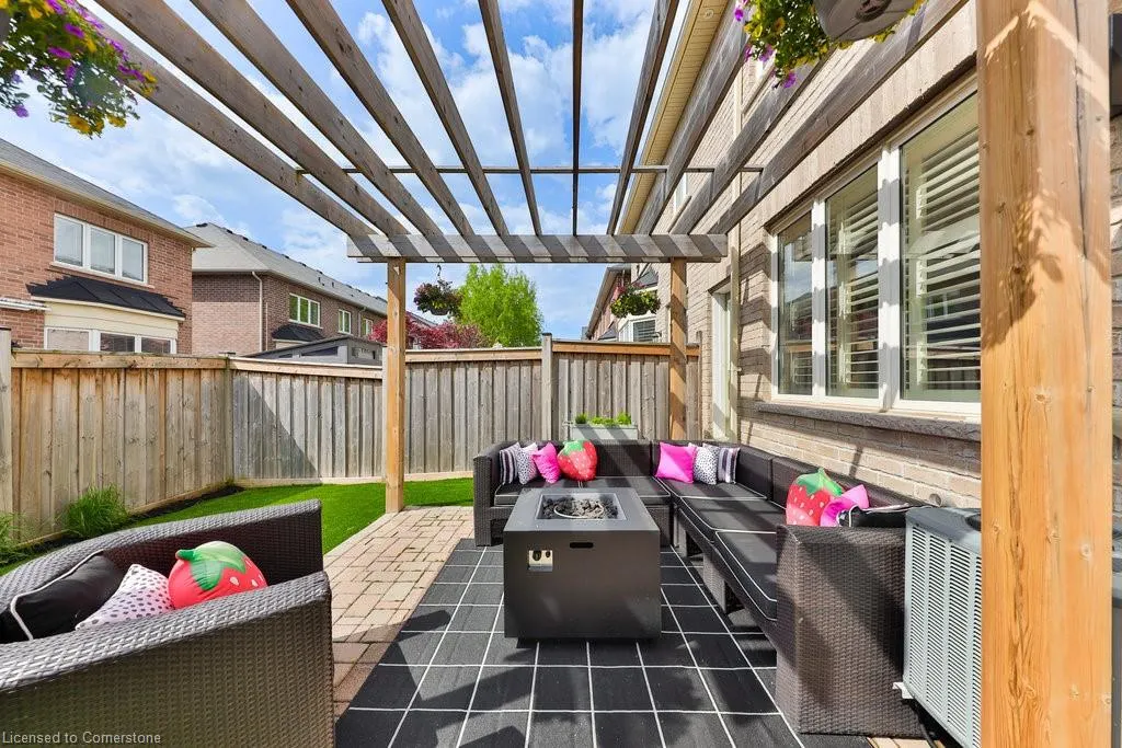1456 Haws Crescent