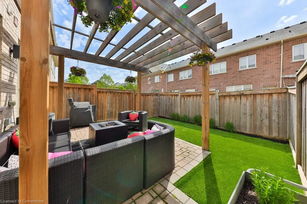 1456 Haws Crescent