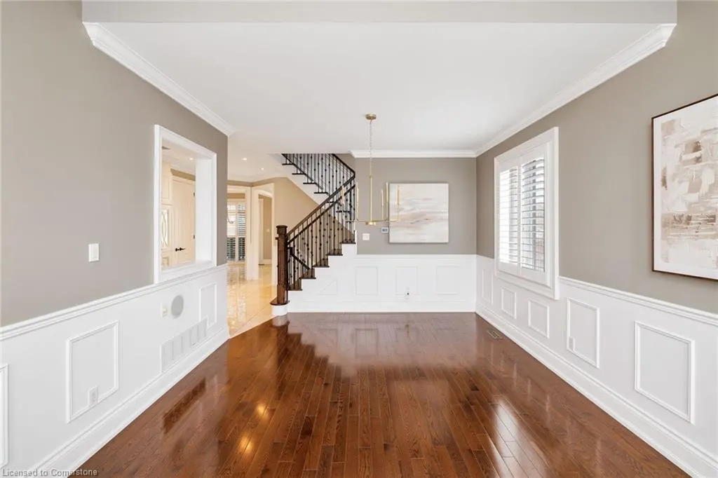 2225 Glazebrook Circle