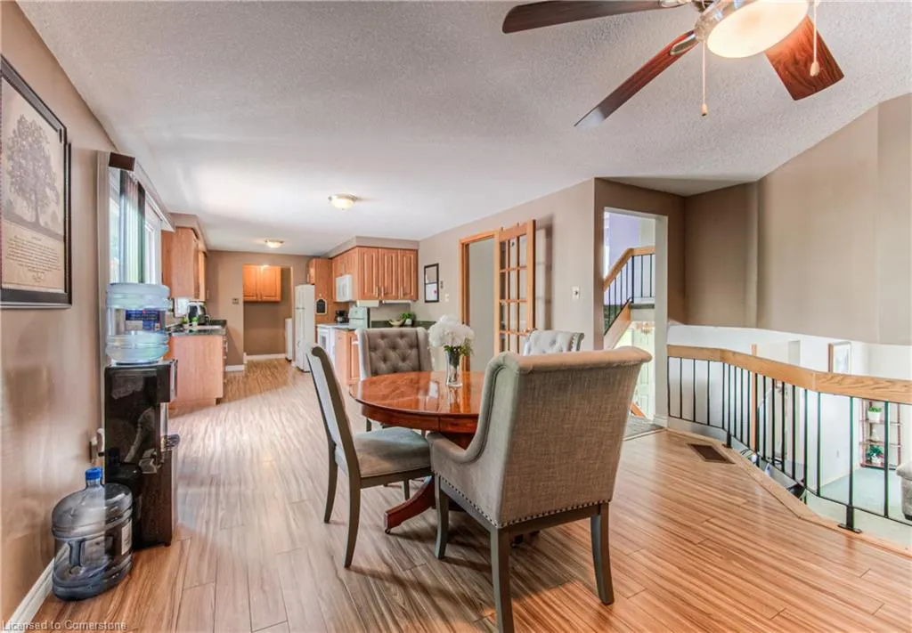 82 Roseneath Crescent