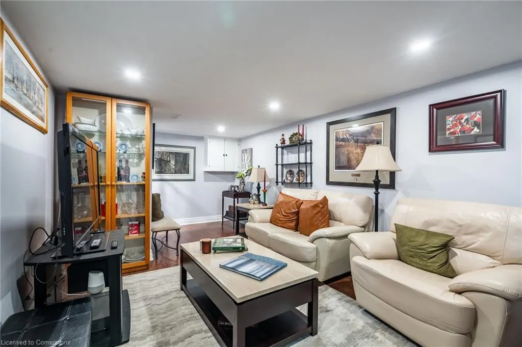 678 Mohawk Road